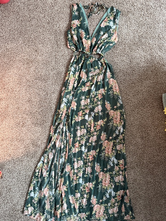 Hello Molly Dresses & Skirts - Sleeveless Green Floral Maxi Dress with V-Neck